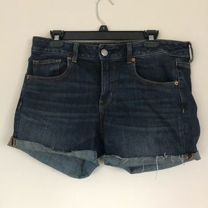 AMERICAN EAGLE super stretch denim shorts!